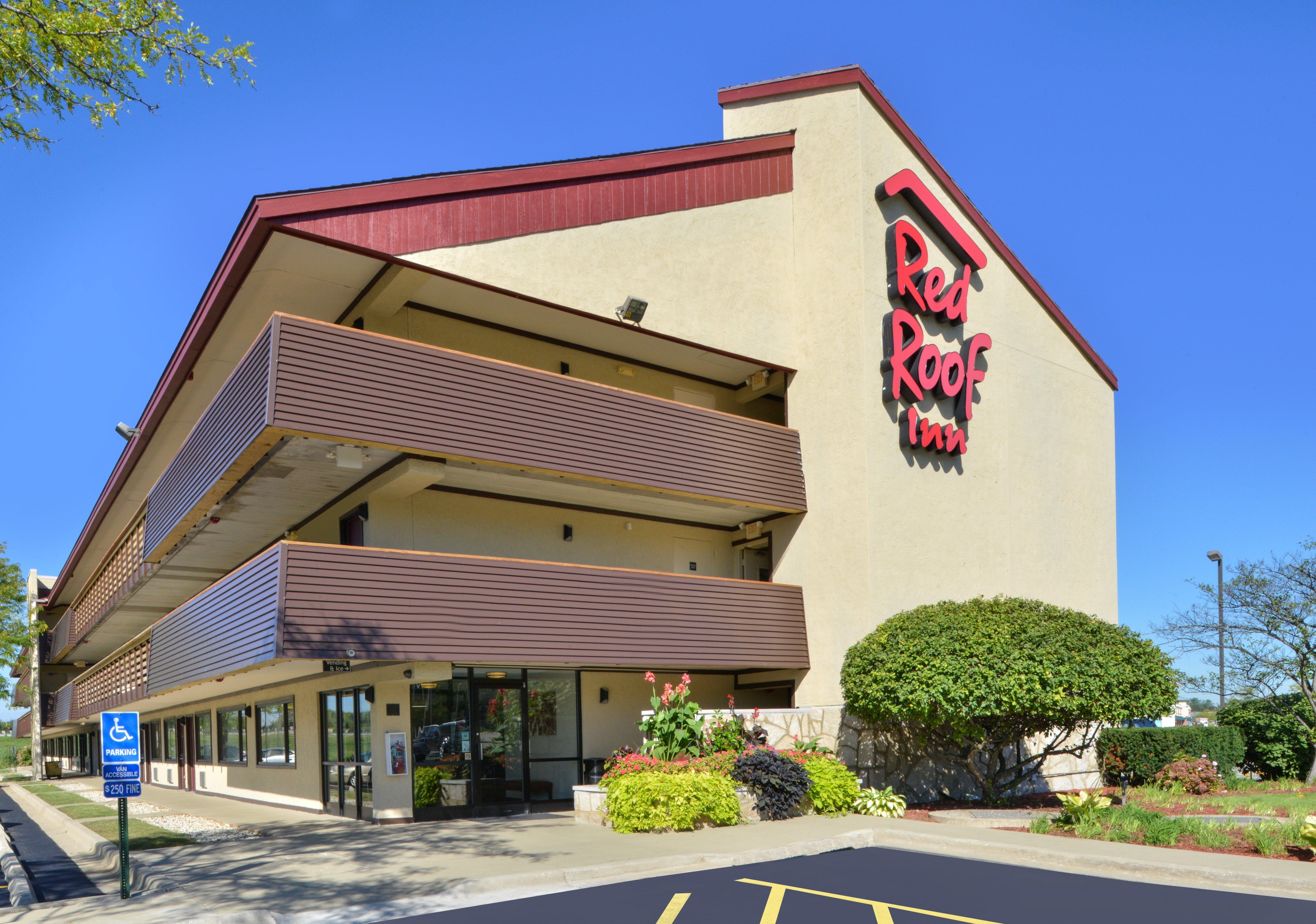 Hotel Super 8 By Wyndham Deerfield - Northbrook Exterior foto