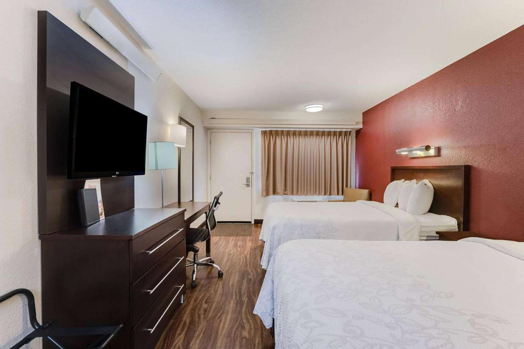 Hotel Super 8 By Wyndham Deerfield - Northbrook Exterior foto
