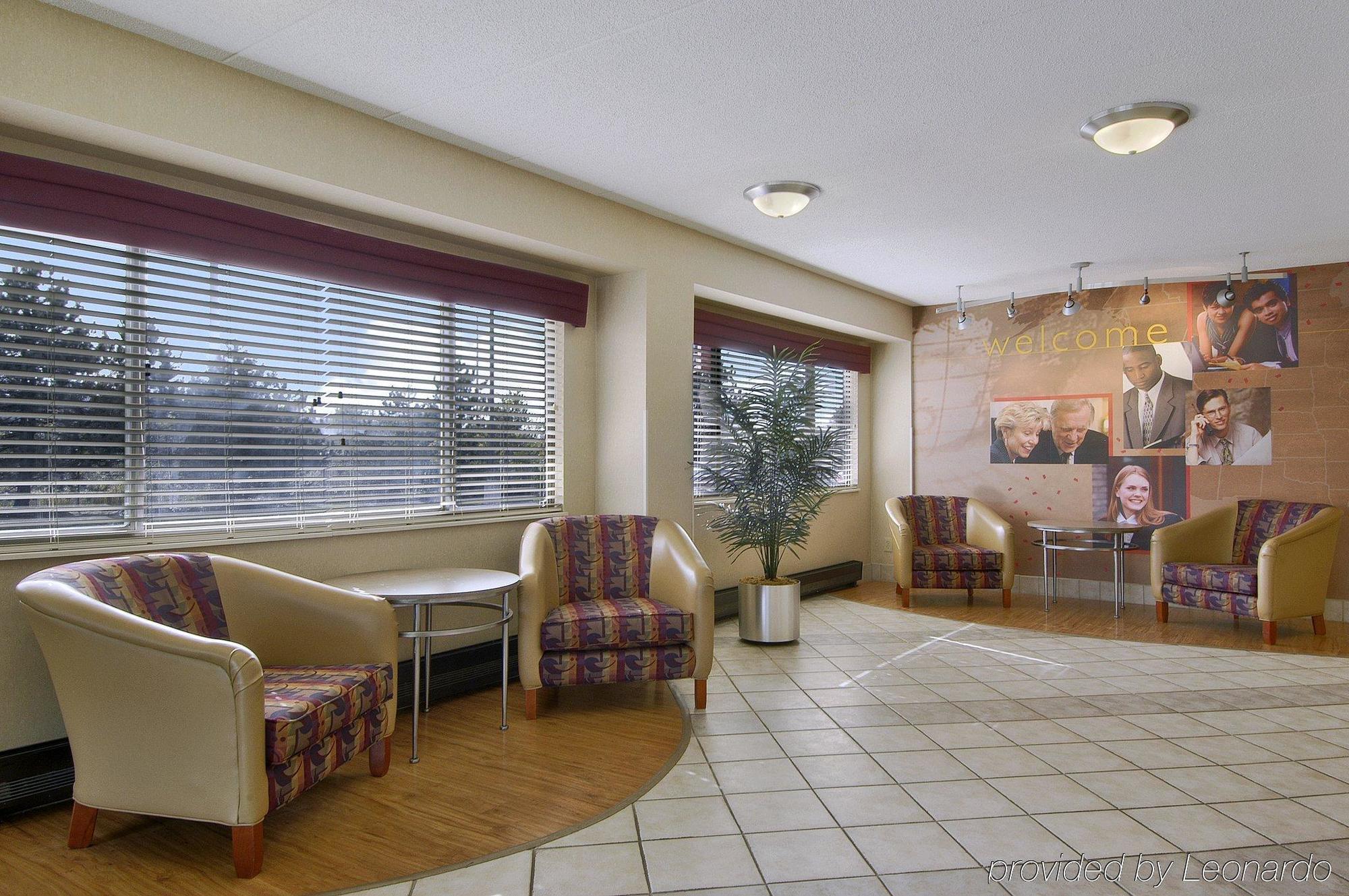 Hotel Super 8 By Wyndham Deerfield - Northbrook Interior foto